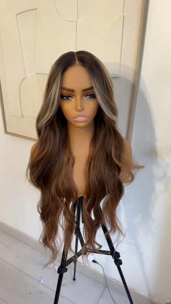 Perruque synthétique 20